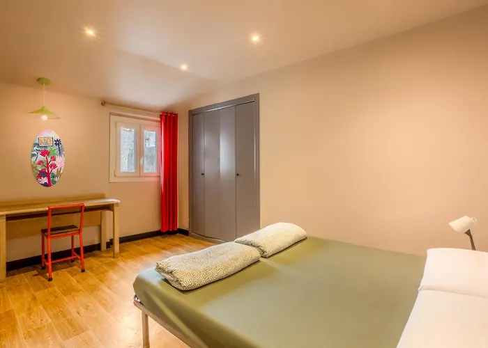 Villa Saint Exupery Beach Hostel Nizza